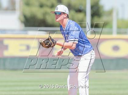 Thumbnail 1 in Highlands Ranch vs. La Salle (Coach Bob National Invitational) photogallery.