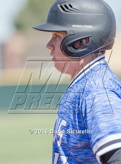 Thumbnail 1 in Highlands Ranch vs. La Salle (Coach Bob National Invitational) photogallery.