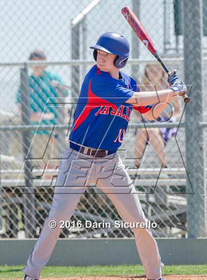 Thumbnail 2 in Highlands Ranch vs. La Salle (Coach Bob National Invitational) photogallery.