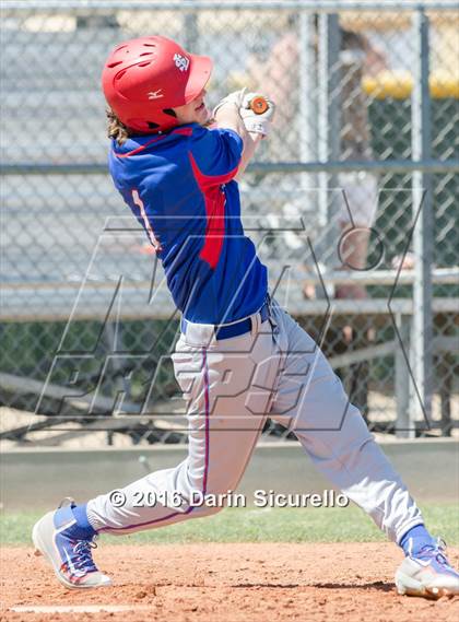 Thumbnail 2 in Highlands Ranch vs. La Salle (Coach Bob National Invitational) photogallery.