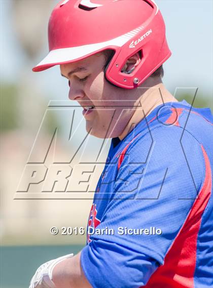 Thumbnail 2 in Highlands Ranch vs. La Salle (Coach Bob National Invitational) photogallery.