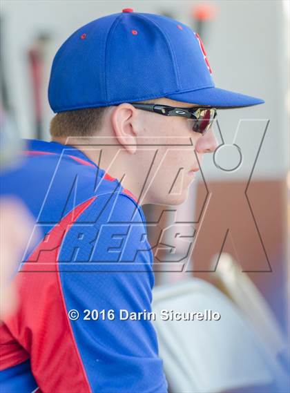 Thumbnail 3 in Highlands Ranch vs. La Salle (Coach Bob National Invitational) photogallery.