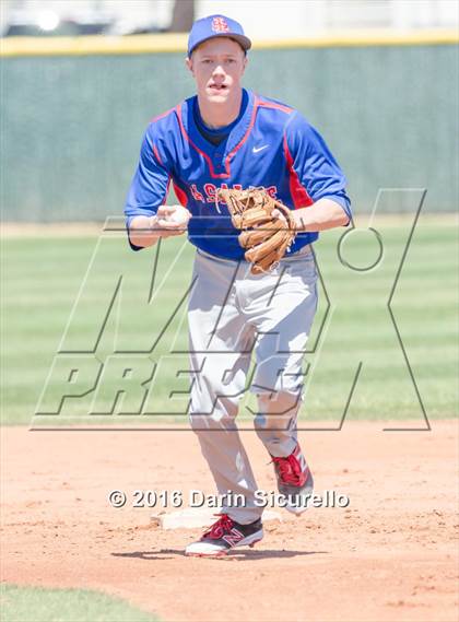 Thumbnail 2 in Highlands Ranch vs. La Salle (Coach Bob National Invitational) photogallery.