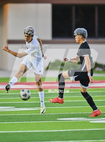 Thumbnail 1 in Goose Creek Memorial @ Galena Park (UIL Soccer 5A Region 3 Regional Quarter Final) photogallery.