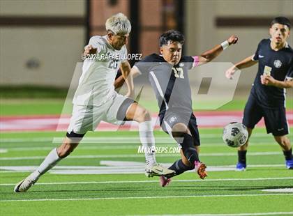 Thumbnail 1 in Goose Creek Memorial @ Galena Park (UIL Soccer 5A Region 3 Regional Quarter Final) photogallery.