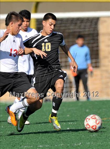 Thumbnail 2 in Plano East vs North Garland (Garland Invitational) photogallery.