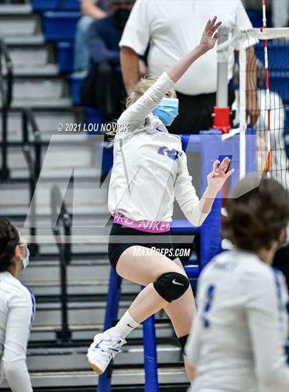 Thumbnail 2 in JV: Los Alamos @ St. Michael's photogallery.