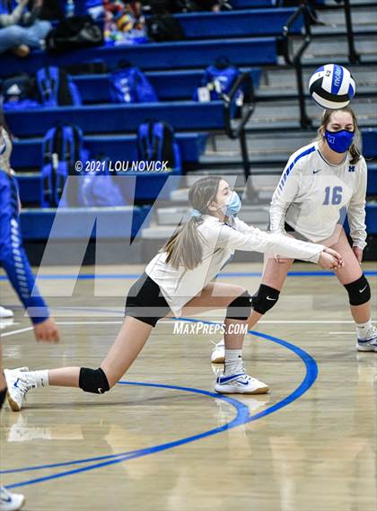 Thumbnail 3 in JV: Los Alamos @ St. Michael's photogallery.