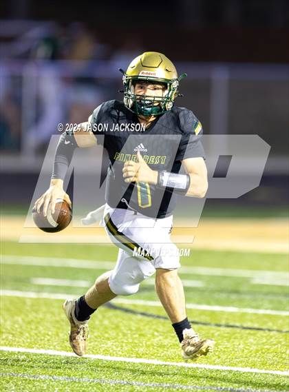 Thumbnail 3 in Pinecrest vs Apex (Moore County Kick-Off Classic) photogallery.