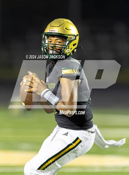 Thumbnail 2 in Pinecrest vs Apex (Moore County Kick-Off Classic) photogallery.