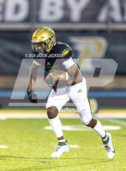 Thumbnail 2 in Pinecrest vs Apex (Moore County Kick-Off Classic) photogallery.