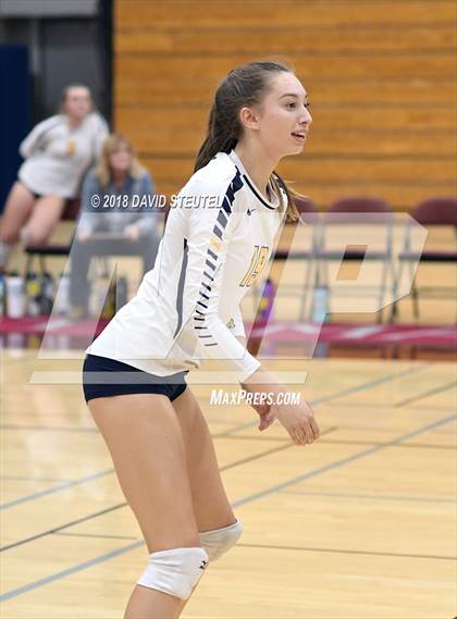Thumbnail 3 in Oak Ridge vs. St. Francis (CIF SJS D1 Final) photogallery.
