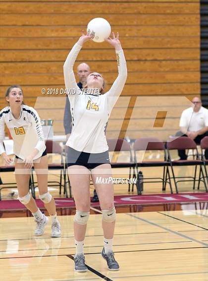 Thumbnail 2 in Oak Ridge vs. St. Francis (CIF SJS D1 Final) photogallery.