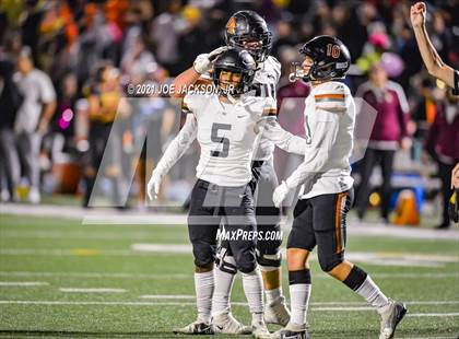 Thumbnail 3 in Desert Edge @ Salpointe Catholic (AIA 5A Semifinal Playoff) photogallery.