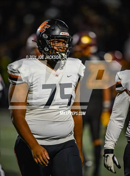 Thumbnail 2 in Desert Edge @ Salpointe Catholic (AIA 5A Semifinal Playoff) photogallery.