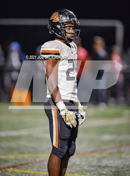 Thumbnail 3 in Desert Edge @ Salpointe Catholic (AIA 5A Semifinal Playoff) photogallery.