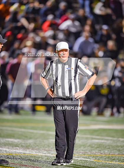 Thumbnail 1 in Desert Edge @ Salpointe Catholic (AIA 5A Semifinal Playoff) photogallery.