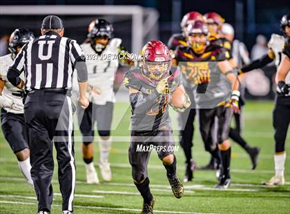 Thumbnail 3 in Desert Edge @ Salpointe Catholic (AIA 5A Semifinal Playoff) photogallery.
