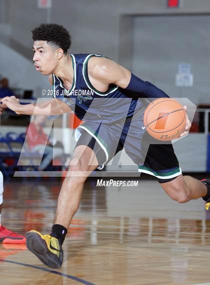 Thumbnail 2 in College Park vs. Clear Brook (McDonald's Texas Invitational) photogallery.