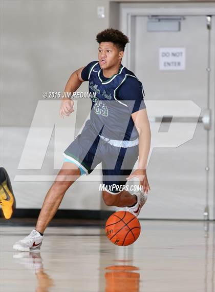 Thumbnail 3 in College Park vs. Clear Brook (McDonald's Texas Invitational) photogallery.