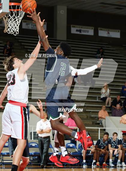 Thumbnail 2 in College Park vs. Clear Brook (McDonald's Texas Invitational) photogallery.