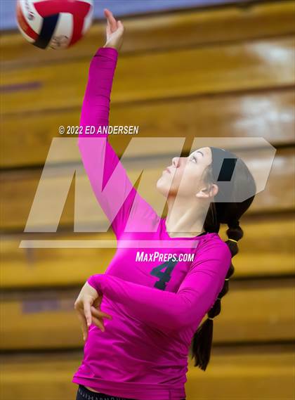 Thumbnail 1 in Eureka vs Lincoln (Yerington Tournament) photogallery.