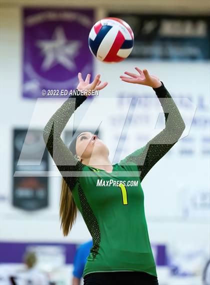 Thumbnail 2 in Eureka vs Lincoln (Yerington Tournament) photogallery.