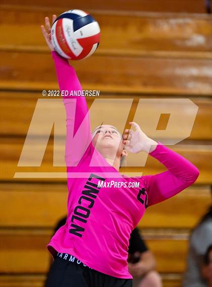 Thumbnail 3 in Eureka vs Lincoln (Yerington Tournament) photogallery.