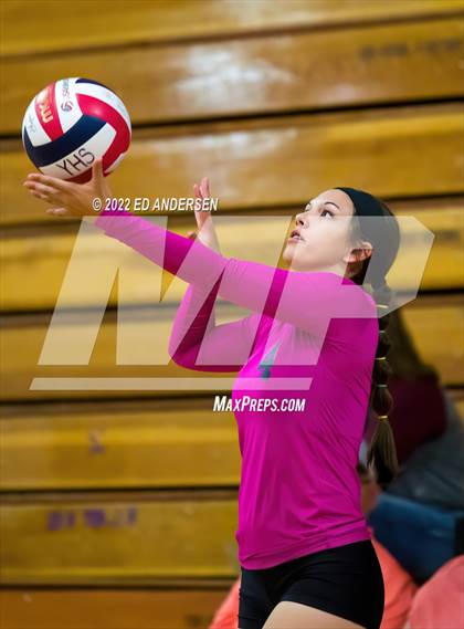 Thumbnail 1 in Eureka vs Lincoln (Yerington Tournament) photogallery.
