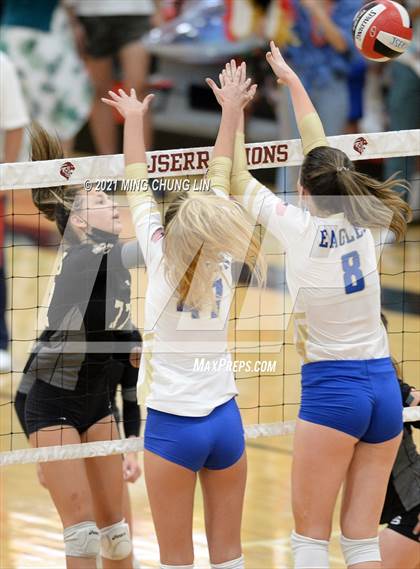 Thumbnail 2 in Santa Margarita @ JSerra Catholic photogallery.