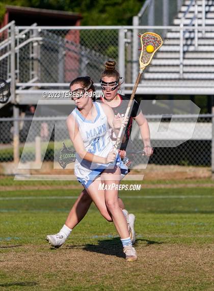 Thumbnail 2 in J.L. Mann vs. Boiling Springs (SCHSL 5A Playoff Round 1) photogallery.