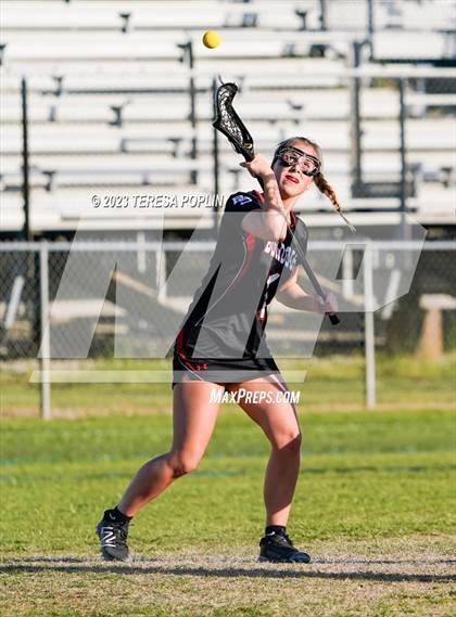 Thumbnail 2 in J.L. Mann vs. Boiling Springs (SCHSL 5A Playoff Round 1) photogallery.