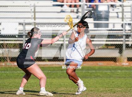 Thumbnail 1 in J.L. Mann vs. Boiling Springs (SCHSL 5A Playoff Round 1) photogallery.