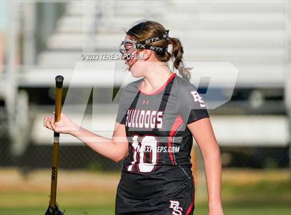 Thumbnail 2 in J.L. Mann vs. Boiling Springs (SCHSL 5A Playoff Round 1) photogallery.