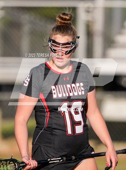Thumbnail 3 in J.L. Mann vs. Boiling Springs (SCHSL 5A Playoff Round 1) photogallery.