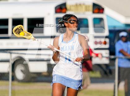 Thumbnail 3 in J.L. Mann vs. Boiling Springs (SCHSL 5A Playoff Round 1) photogallery.