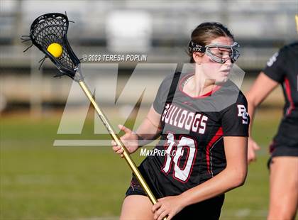 Thumbnail 3 in J.L. Mann vs. Boiling Springs (SCHSL 5A Playoff Round 1) photogallery.