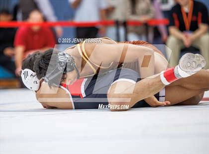 Thumbnail 2 in NIAA 4A Quarterfinals photogallery.