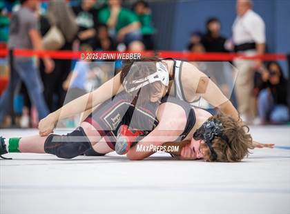 Thumbnail 3 in NIAA 4A Quarterfinals photogallery.