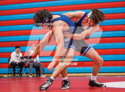 Thumbnail 1 in NIAA 4A Quarterfinals photogallery.