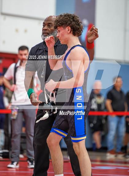 Thumbnail 2 in NIAA 4A Quarterfinals photogallery.