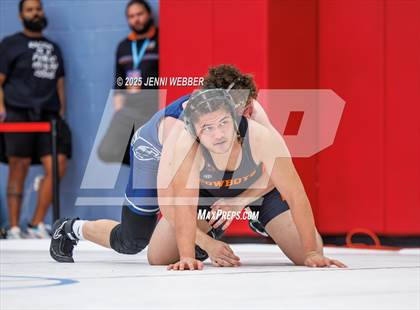 Thumbnail 2 in NIAA 4A Quarterfinals photogallery.