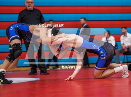 Thumbnail 2 in NIAA 4A Quarterfinals photogallery.