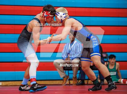 Thumbnail 1 in NIAA 4A Quarterfinals photogallery.