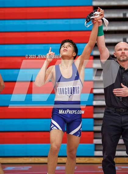 Thumbnail 1 in NIAA 4A Quarterfinals photogallery.