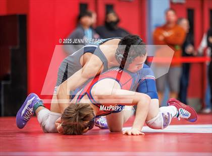 Thumbnail 2 in NIAA 4A Quarterfinals photogallery.
