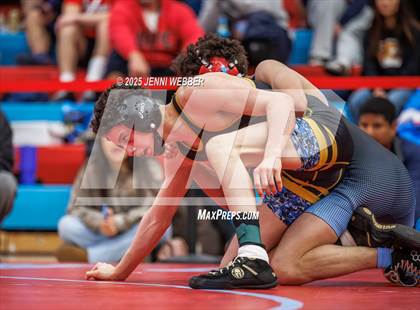 Thumbnail 1 in NIAA 4A Quarterfinals photogallery.