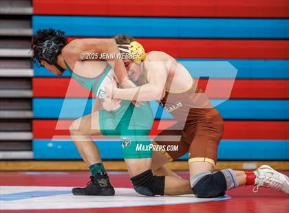 Thumbnail 2 in NIAA 4A Quarterfinals photogallery.