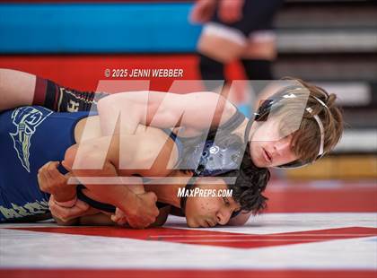 Thumbnail 2 in NIAA 4A Quarterfinals photogallery.