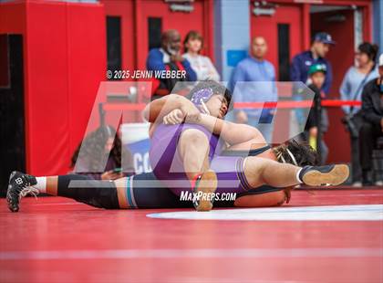Thumbnail 1 in NIAA 4A Quarterfinals photogallery.